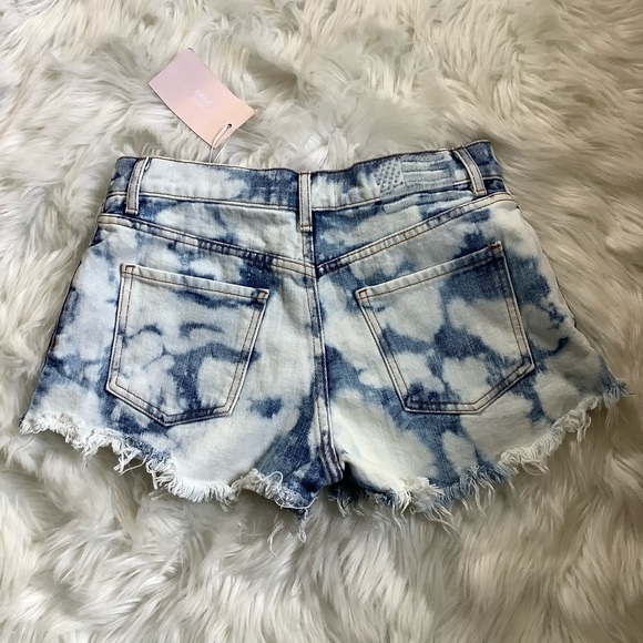 Revice Hollywood Button-fly Shorts Bleached Blue Raw Hem High Rise Size 26 NWT - Picture 5 of 11